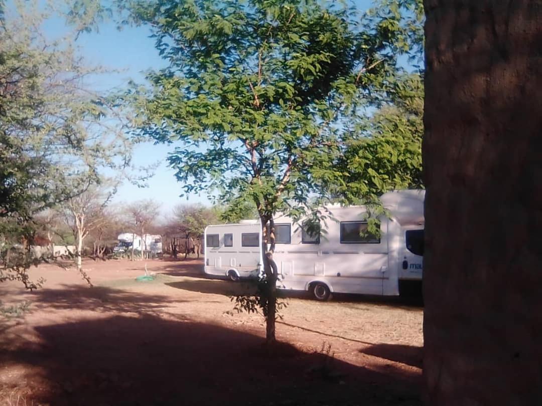 فندق Ombo Rest Camp أوكاهانديا المظهر الخارجي الصورة